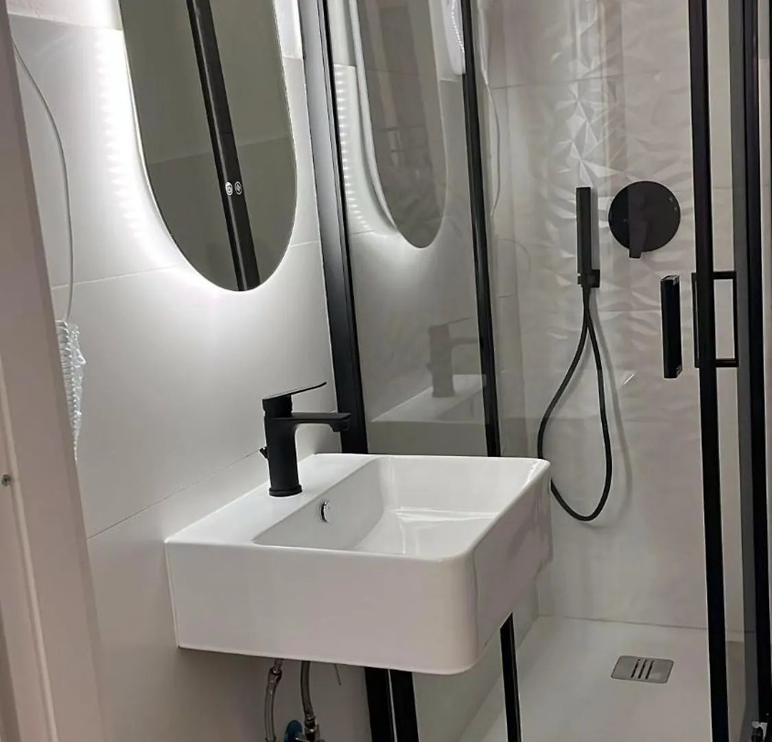 Be Max Guest House Rome Italy